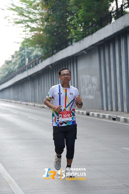 Race photo from SURABAYA ISOPLUS MARATHON 2025