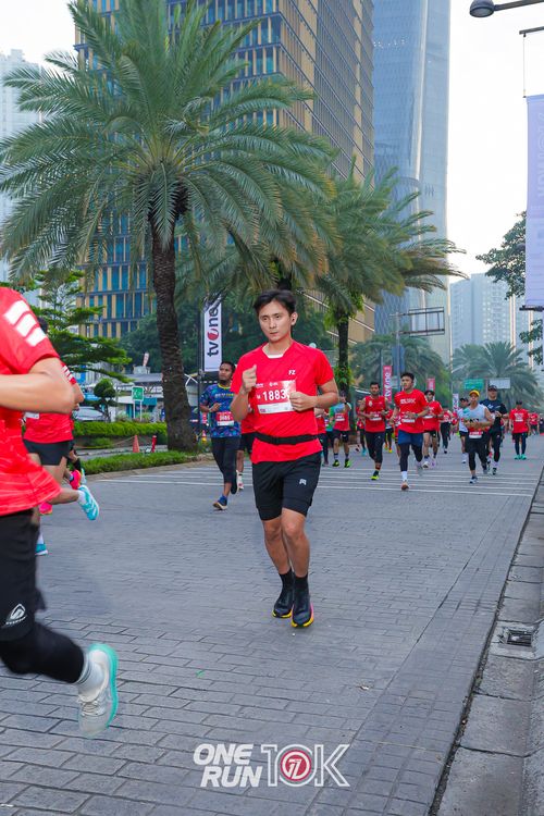 Race photo from ONE RUN 10K 2025
