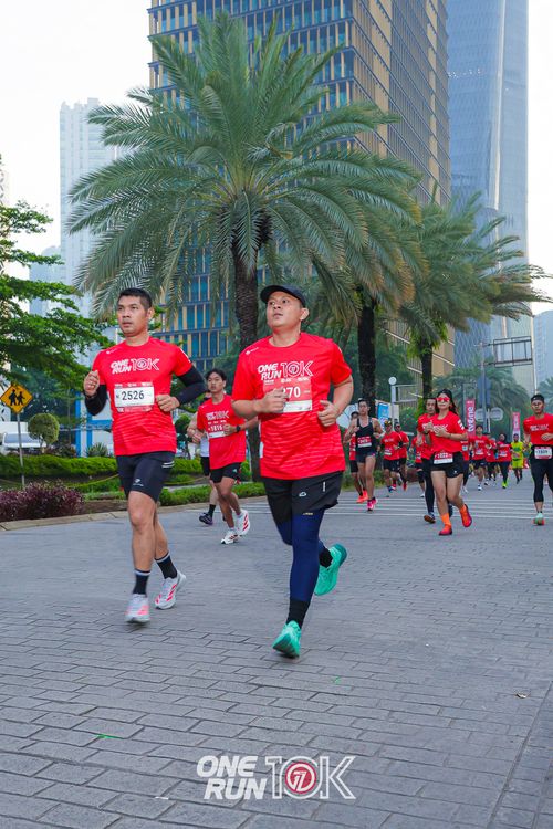 Race photo from ONE RUN 10K 2025