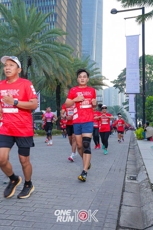 Race photo from ONE RUN 10K 2025
