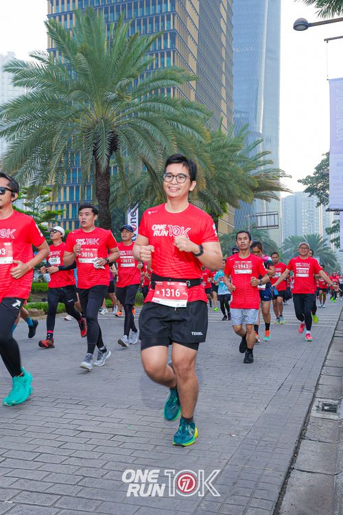 Race photo from ONE RUN 10K 2025