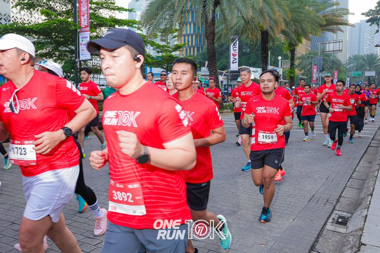 Race photo from ONE RUN 10K 2025