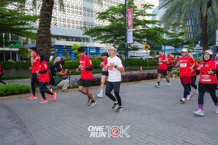 Race photo from ONE RUN 10K 2025