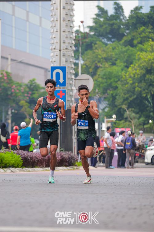 Race photo from ONE RUN 10K 2025