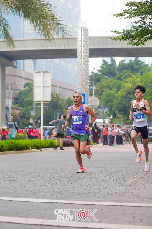 Race photo from ONE RUN 10K 2025