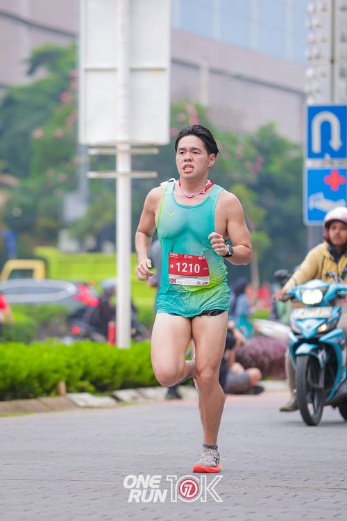 Race photo from ONE RUN 10K 2025