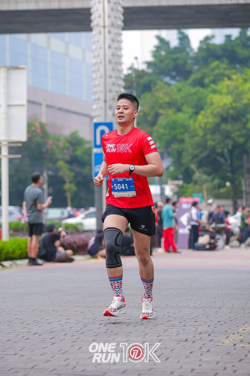 Race photo from ONE RUN 10K 2025