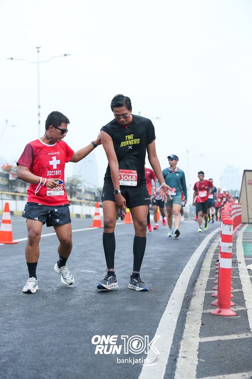 Race photo from ONE RUN 10 K