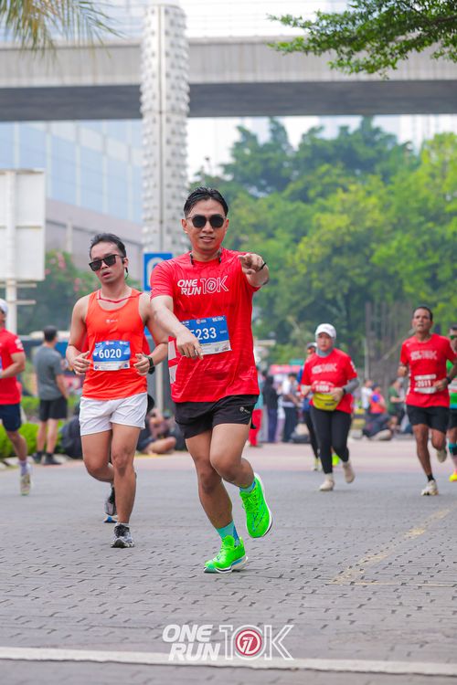 Race photo from ONE RUN 10K 2025