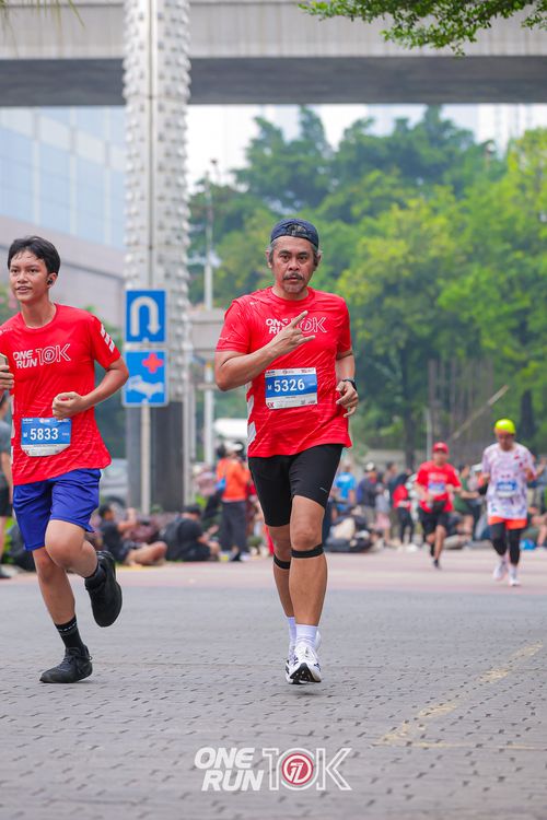 Race photo from ONE RUN 10K 2025