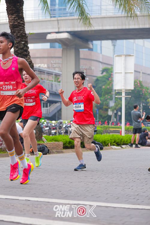 Race photo from ONE RUN 10K 2025