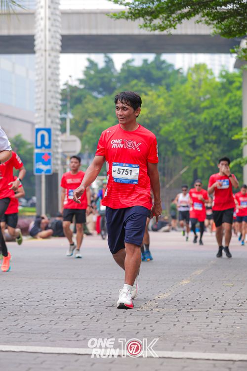 Race photo from ONE RUN 10K 2025