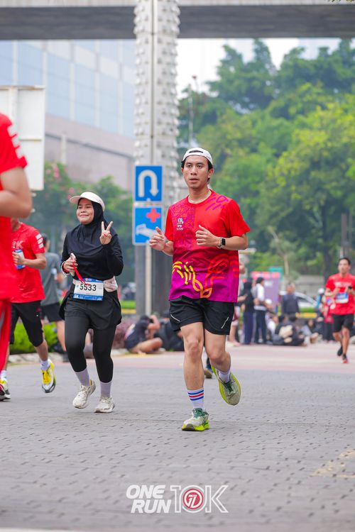 Race photo from ONE RUN 10K 2025