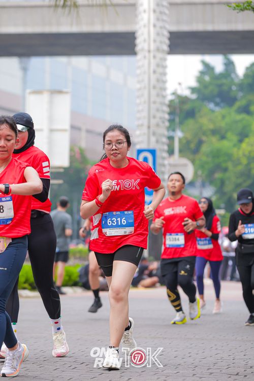 Race photo from ONE RUN 10K 2025