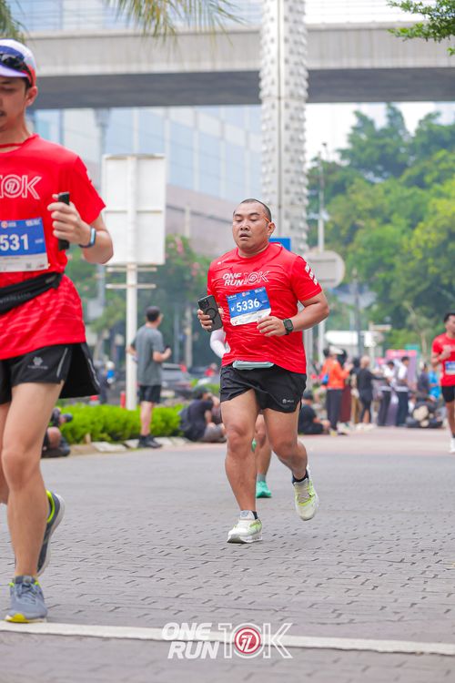 Race photo from ONE RUN 10K 2025
