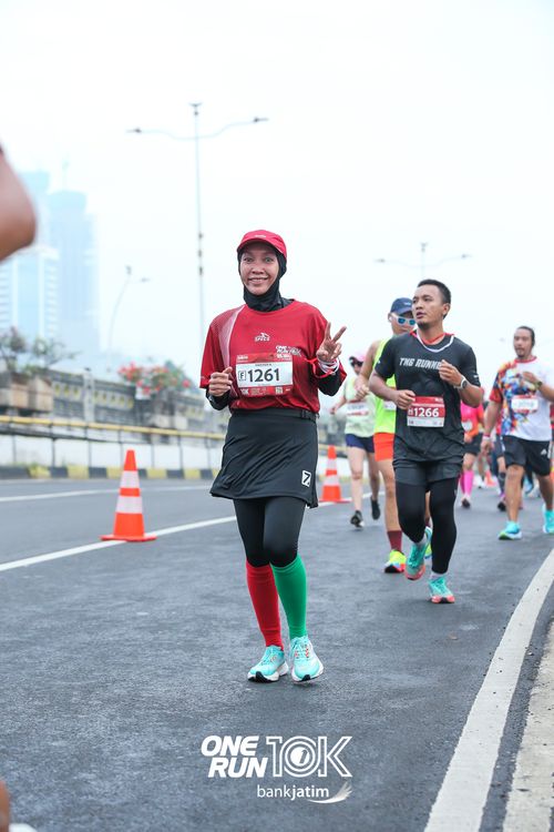 Race photo from ONE RUN 10 K