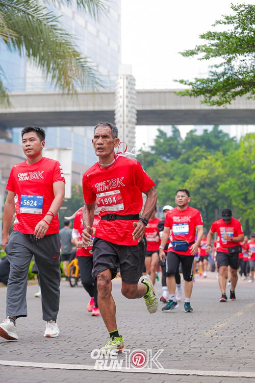 Race photo from ONE RUN 10K 2025