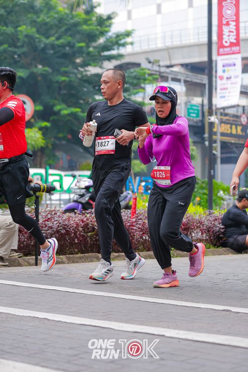 Race photo from ONE RUN 10K 2025