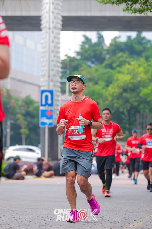Race photo from ONE RUN 10K 2025