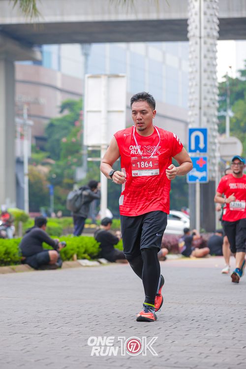 Race photo from ONE RUN 10K 2025