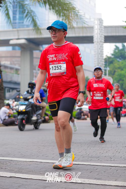Race photo from ONE RUN 10K 2025