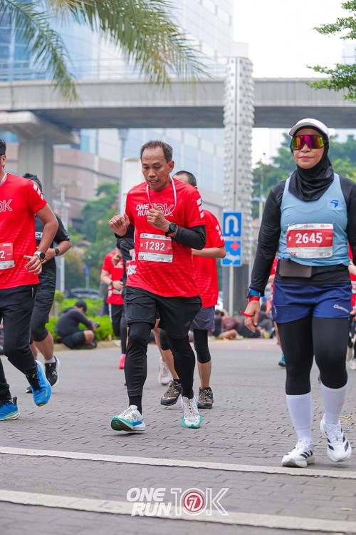 Race photo from ONE RUN 10K 2025