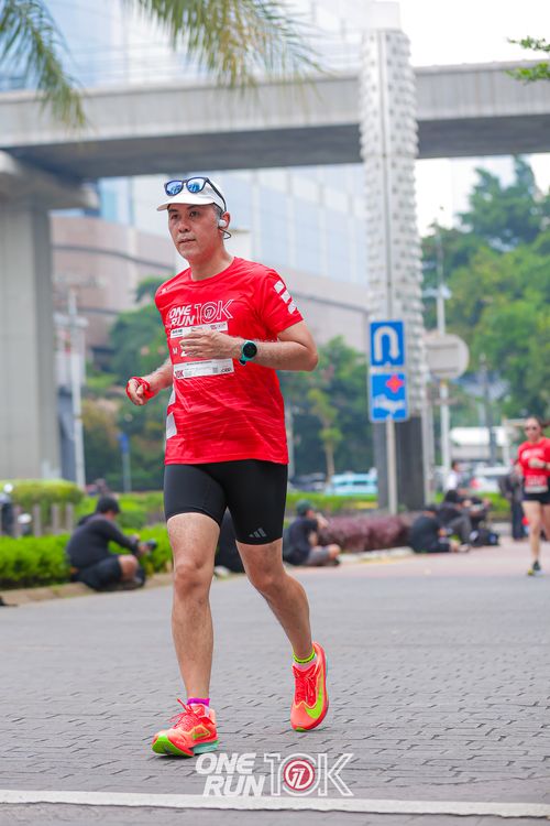 Race photo from ONE RUN 10K 2025