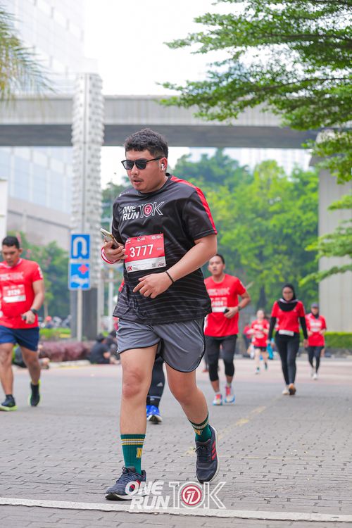 Race photo from ONE RUN 10K 2025