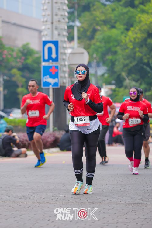 Race photo from ONE RUN 10K 2025