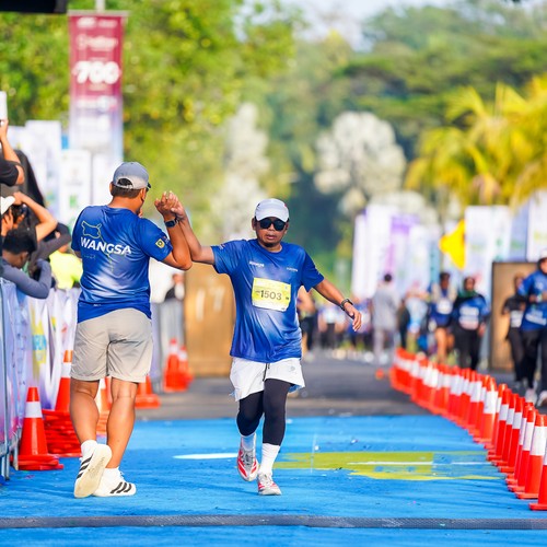 Race photo from BOGORUN 2026