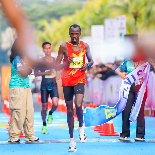 Race photo from BOGORUN 2026