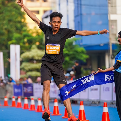 Race photo from SURABAYA ISOPLUS MARATHON 2026
