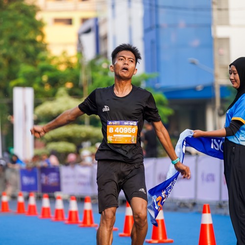 Race photo from SURABAYA ISOPLUS MARATHON 2026
