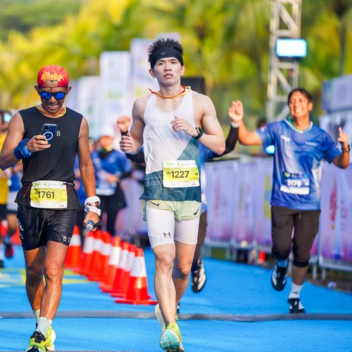 Race photo from BOGORUN 2026