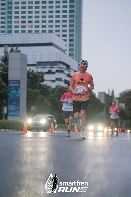 Race photo from Smartfren Run 2024
