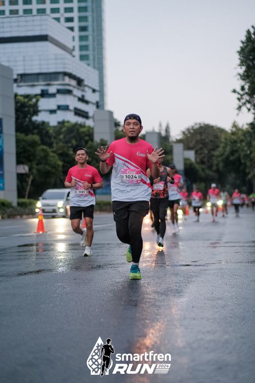 Race photo from Smartfren Run 2024