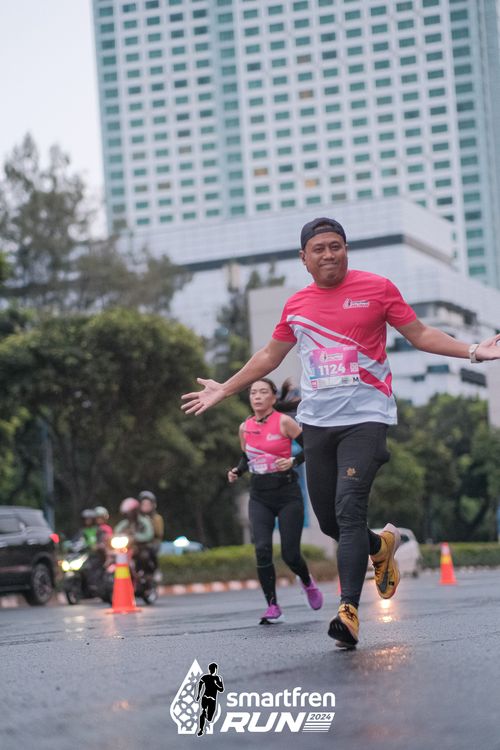 Race photo from Smartfren Run 2024
