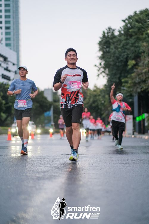 Race photo from Smartfren Run 2024