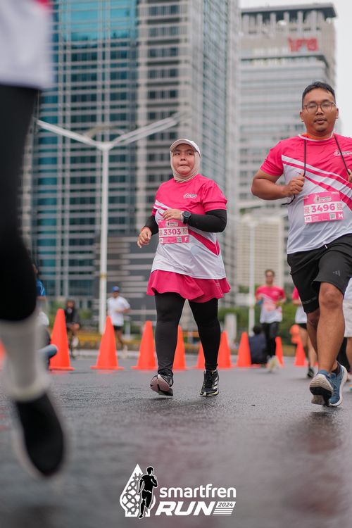 Race photo from Smartfren Run 2024