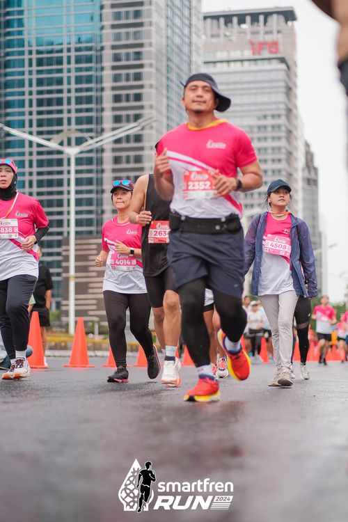 Race photo from Smartfren Run 2024