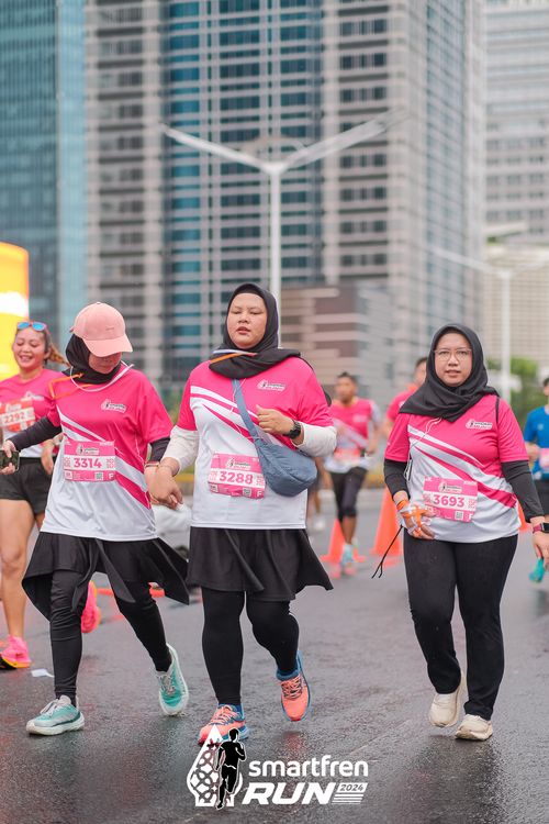 Race photo from Smartfren Run 2024