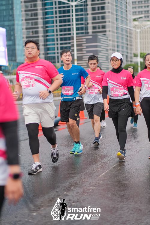 Race photo from Smartfren Run 2024
