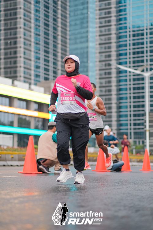 Race photo from Smartfren Run 2024