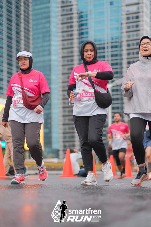 Race photo from Smartfren Run 2024