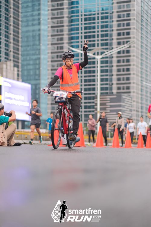 Race photo from Smartfren Run 2024