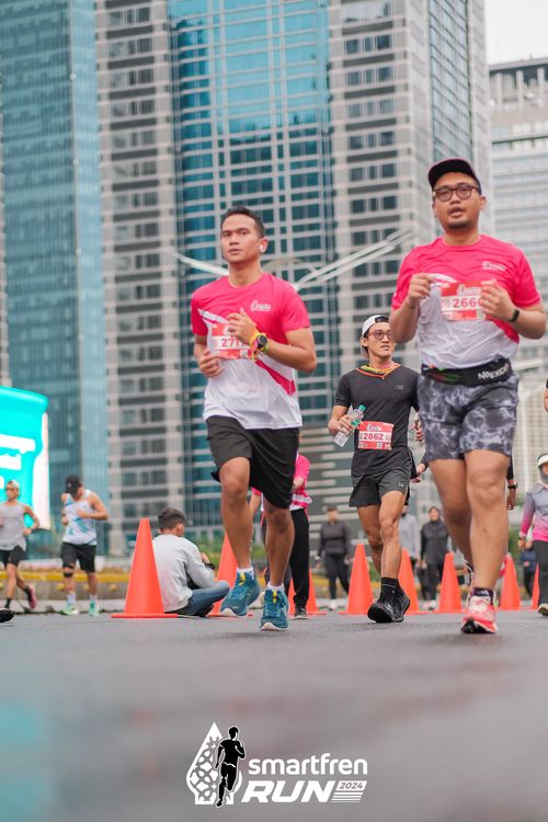 Race photo from Smartfren Run 2024