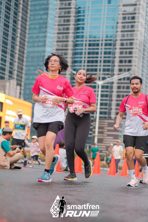 Race photo from Smartfren Run 2024