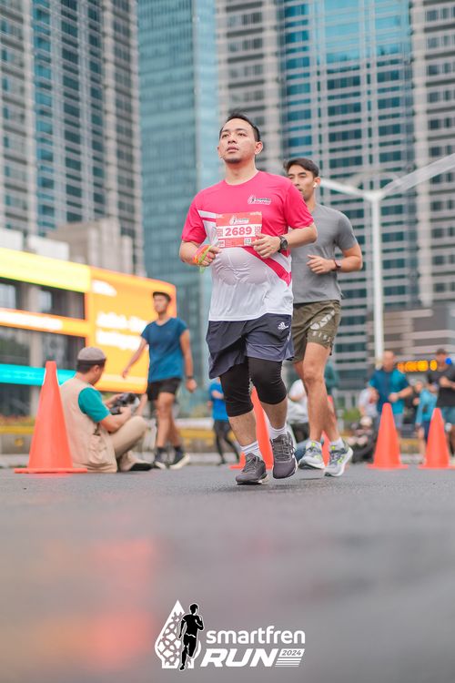 Race photo from Smartfren Run 2024