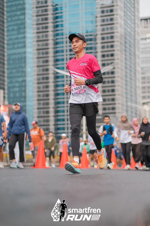 Race photo from Smartfren Run 2024
