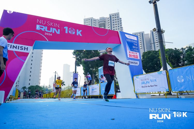 Race photo from Nu Skin Run 10K